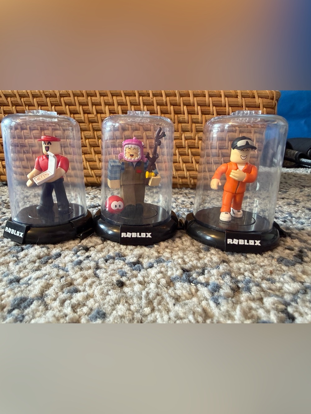 Roblox Collectible Figure Display Set Black & Orange